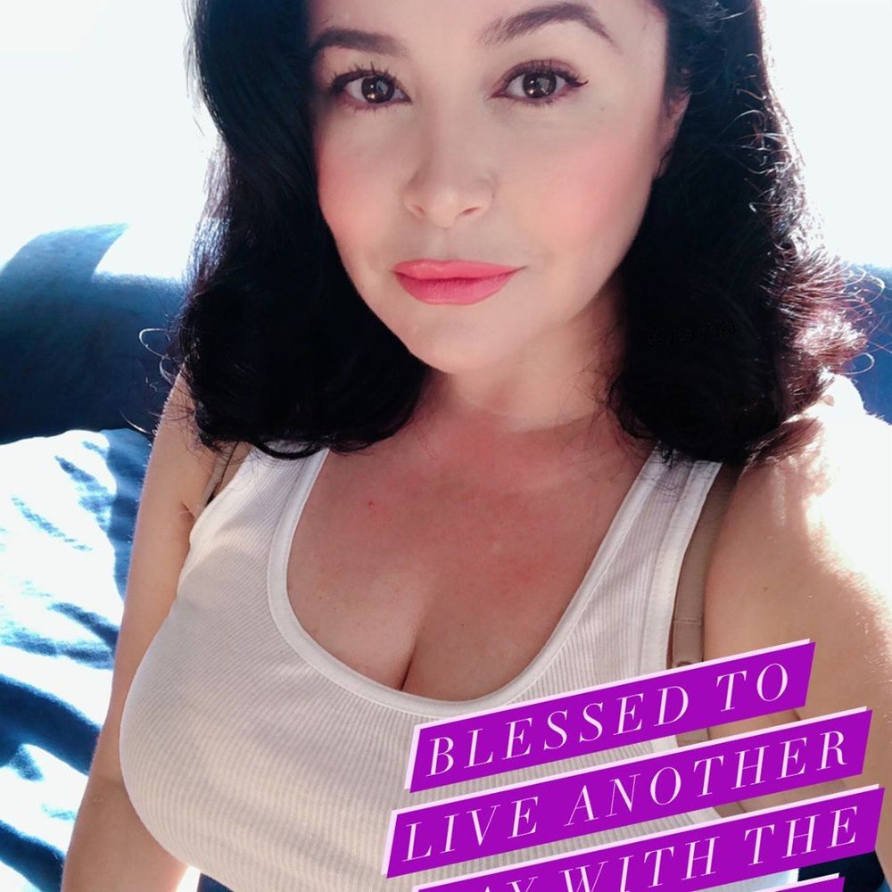 Meet your Posher, Elisa